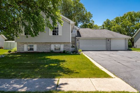 Single Family Residence in Roscoe IL 11129 Downing Lane.jpg