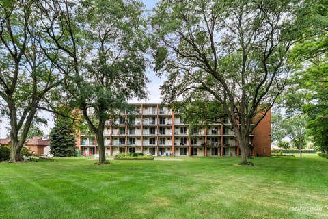 Tiny photo for 255 S West Avenue #208, Elmhurst, IL 60126 (MLS # 12712799)