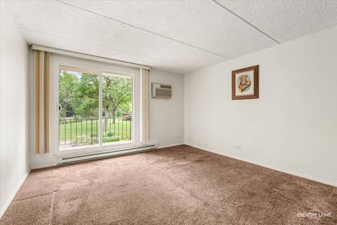 Tiny photo for 255 S West Avenue #208, Elmhurst, IL 60126 (MLS # 12712799)