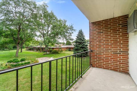 Tiny photo for 255 S West Avenue #208, Elmhurst, IL 60126 (MLS # 12712799)