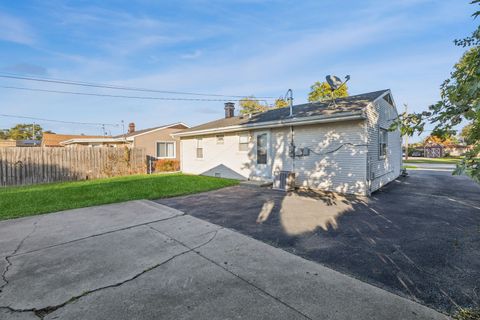 Tiny photo for 14730 S California Avenue, Posen, IL 60469 (MLS # 12502903)