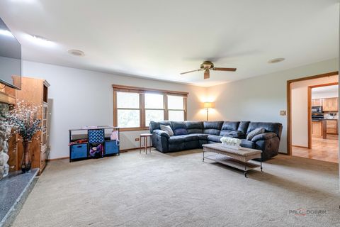 Tiny photo for 913 Cherokee Court, Lake Villa, IL 60046 (MLS # 12675804)
