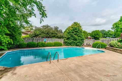 Tiny photo for 913 Cherokee Court, Lake Villa, IL 60046 (MLS # 12675804)