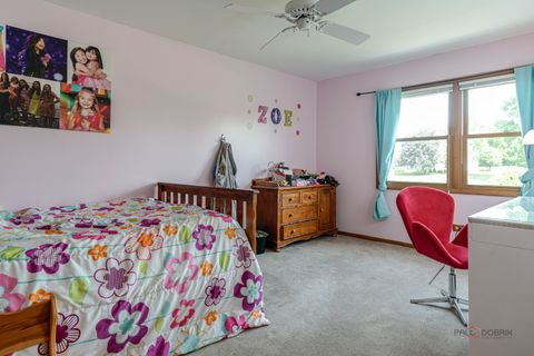 Tiny photo for 913 Cherokee Court, Lake Villa, IL 60046 (MLS # 12675804)