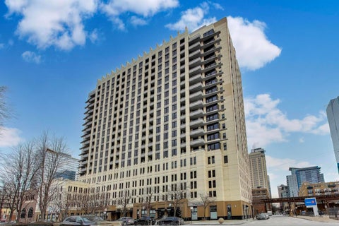 Photo of 1255 S State Street #1502, Chicago, IL 60605 (MLS # 12747524)