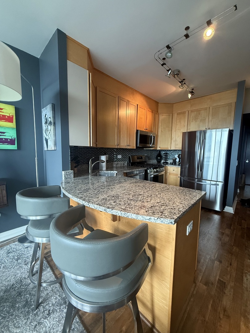 33 W Ontario Street 51G