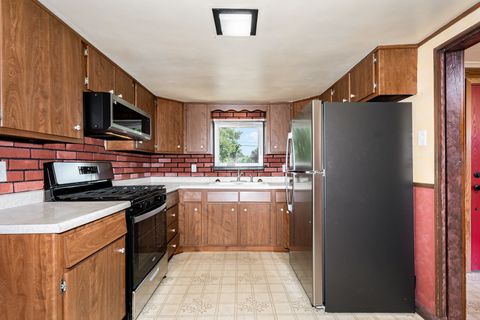 Tiny photo for 6N118 Hillside Drive, St. Charles, IL 60175 (MLS # 12464333)