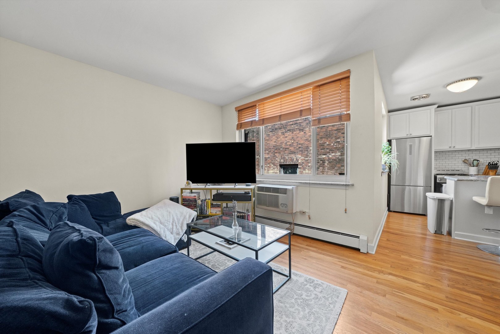515 W Wrightwood Avenue 510
