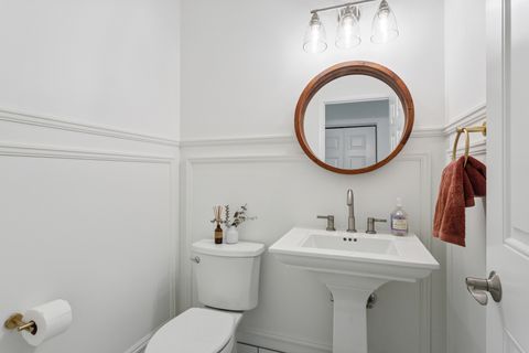 Tiny photo for 425 Wolcott Lane, Batavia, IL 60510 (MLS # 12484625)
