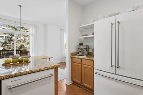Tiny photo for 425 Wolcott Lane, Batavia, IL 60510 (MLS # 12484625)