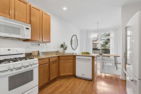 Tiny photo for 425 Wolcott Lane, Batavia, IL 60510 (MLS # 12484625)