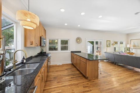 Tiny photo for 175 W Burlington Street, Riverside, IL 60546 (MLS # 12735653)