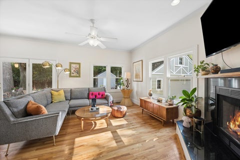 Tiny photo for 175 W Burlington Street, Riverside, IL 60546 (MLS # 12735653)