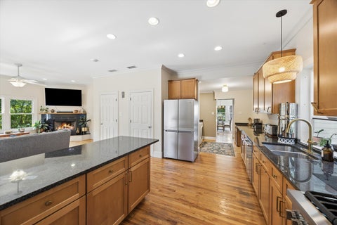 Tiny photo for 175 W Burlington Street, Riverside, IL 60546 (MLS # 12735653)