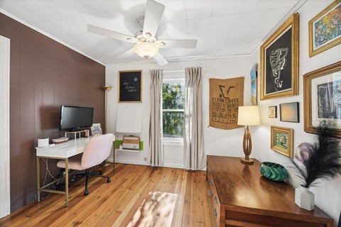 Tiny photo for 175 W Burlington Street, Riverside, IL 60546 (MLS # 12735653)