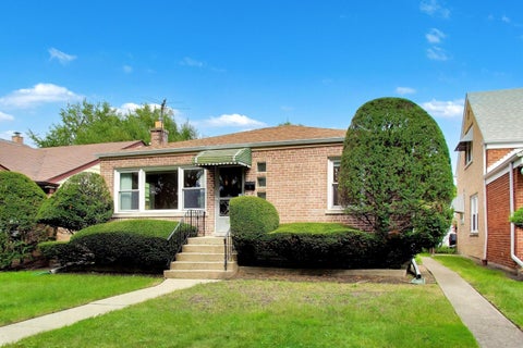 Tiny photo for 5228 Davis Street, Skokie, IL 60077 (MLS # 12765988)