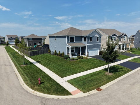 Tiny photo for 1620 Emma Court, Pingree Grove, IL 60140 (MLS # 12746396)