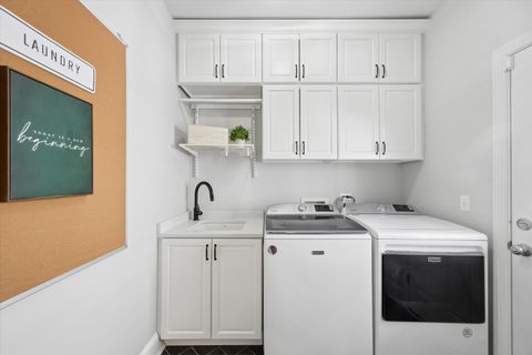 Tiny photo for 409 S BODIN Street, Hinsdale, IL 60521 (MLS # 12613718)