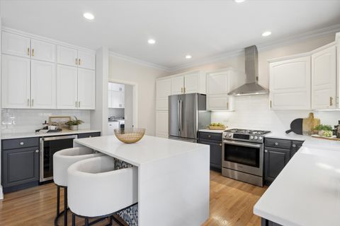 Tiny photo for 409 S BODIN Street, Hinsdale, IL 60521 (MLS # 12613718)