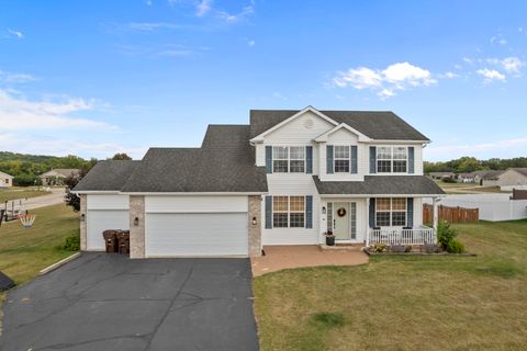 Photo of 15511 Hickory Lane, South Beloit, IL 61080 (MLS # 12507292) Photo of 15511 Hickory Lane, South Beloit, IL 61080 (MLS # 12507292)