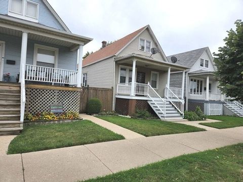 Tiny photo for 4317 N Cicero Avenue, Chicago, IL 60641 (MLS # 12555357)