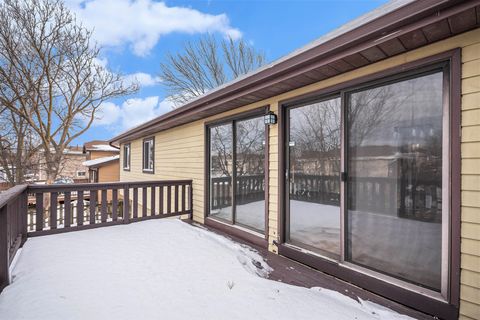 Tiny photo for 5449 Arlington Drive, Hanover Park, IL 60133 (MLS # 12531572)