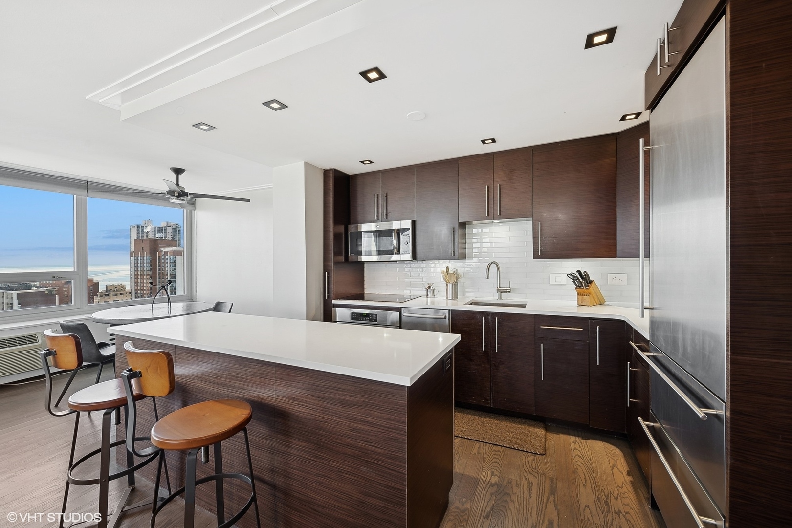 88 W Schiller Street 2801