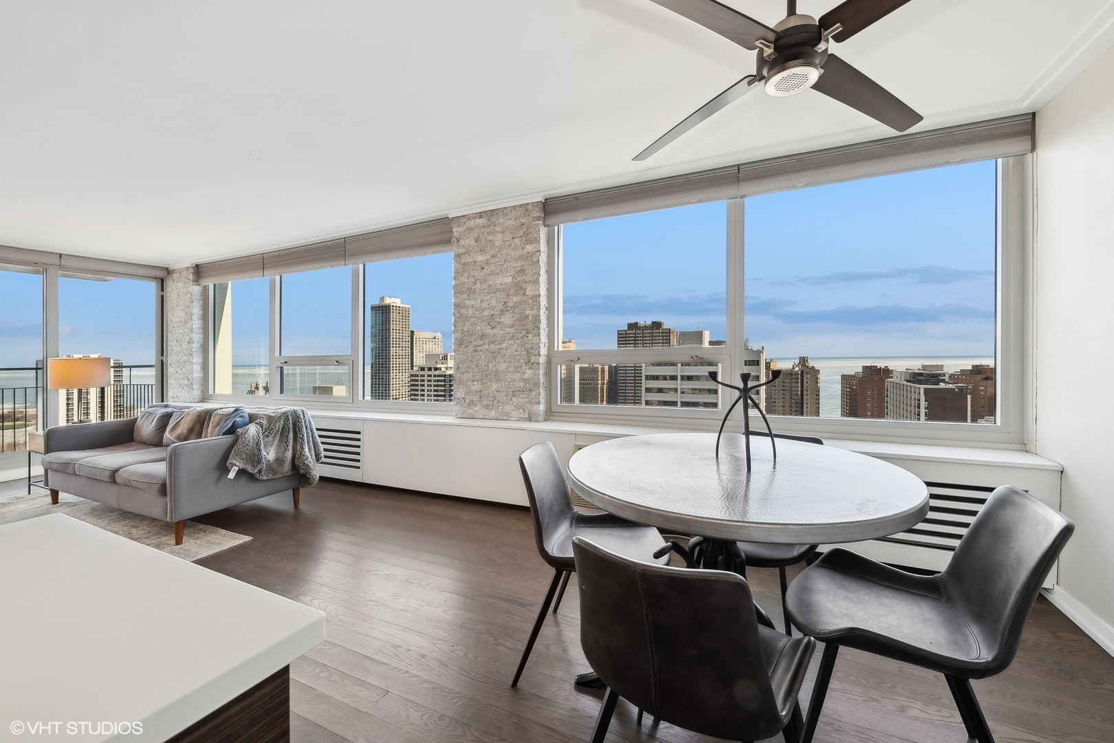 88 W Schiller Street 2801
