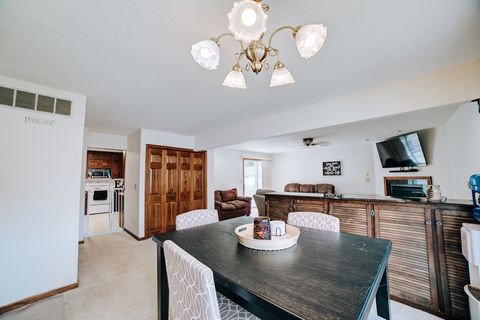 Tiny photo for 905 S 4th Street, Watseka, IL 60970 (MLS # 12609188)