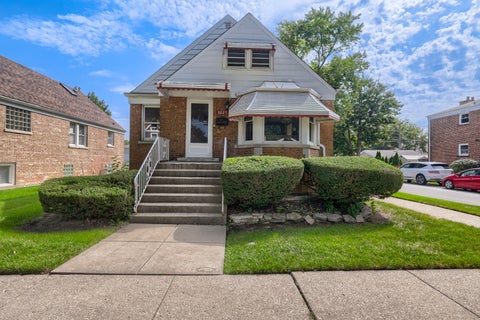 Photo of 3229 Highland Avenue, Berwyn, IL 60402 (MLS # 12746801)