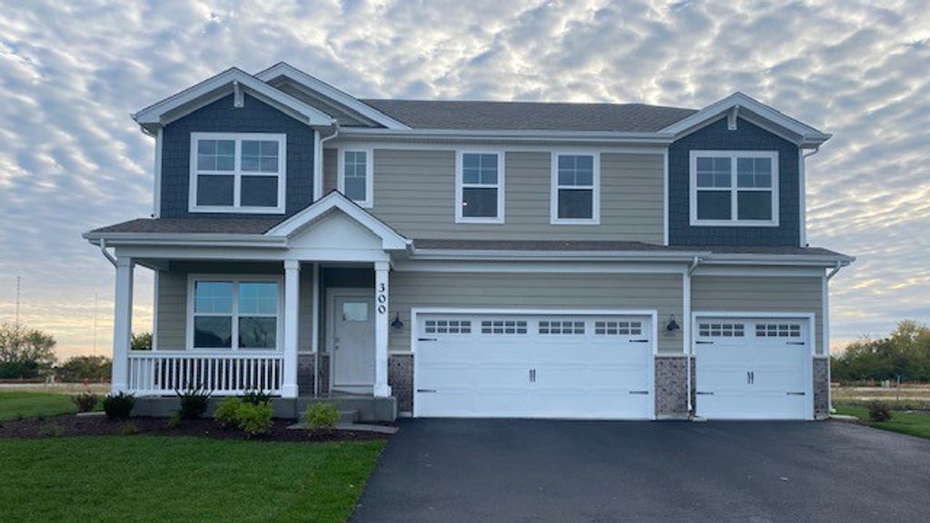 Photo for 300 Astor Court, Elgin, IL 60124 (MLS # 12503462)