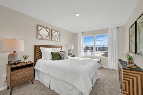 Tiny photo for 300 Astor Court, Elgin, IL 60124 (MLS # 12503462)