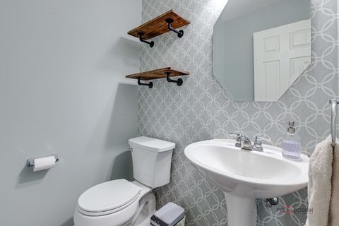 Tiny photo for 231 Lionel Drive, Grayslake, IL 60030 (MLS # 12507896)