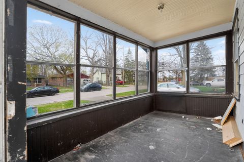 Tiny photo for 1126 Ashland Avenue, Rockford, IL 61101 (MLS # 12622088)
