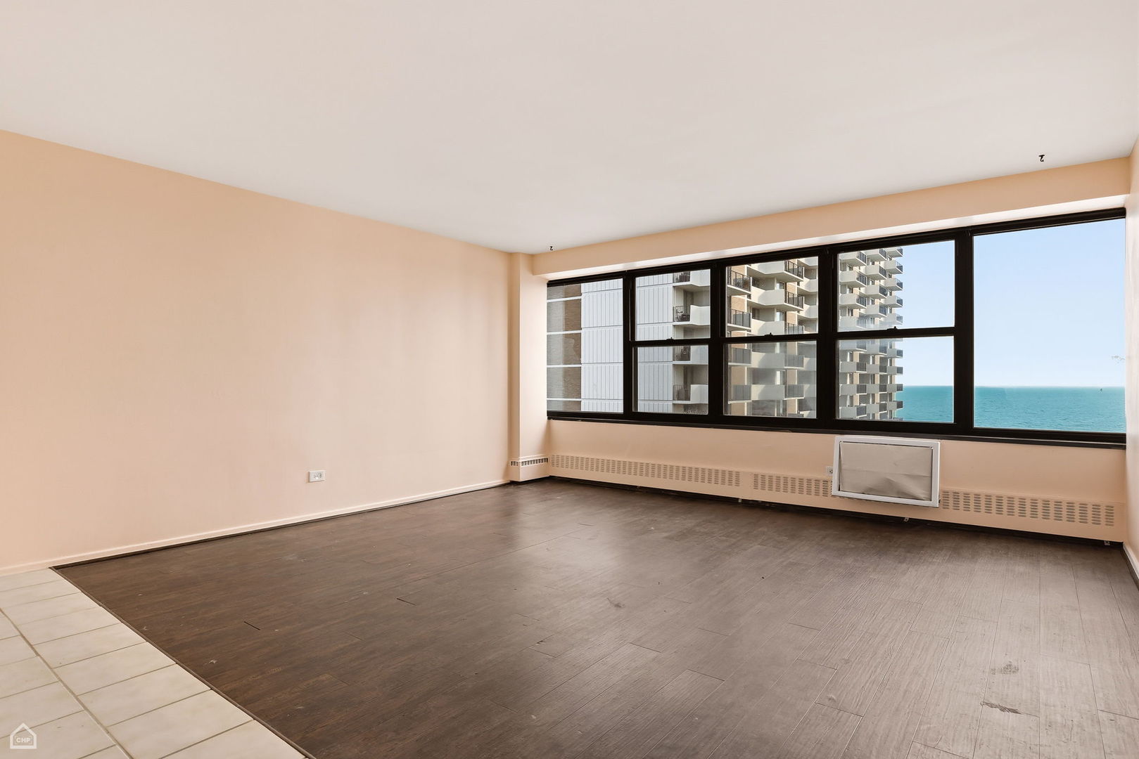 6030 N Sheridan Road 2008