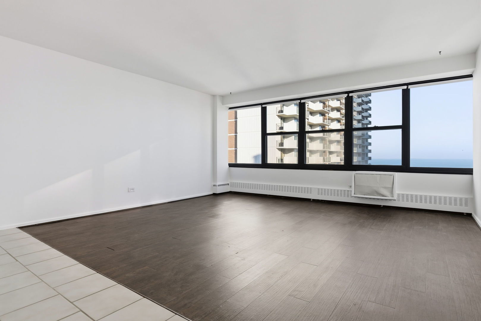 6030 N Sheridan Road 2008