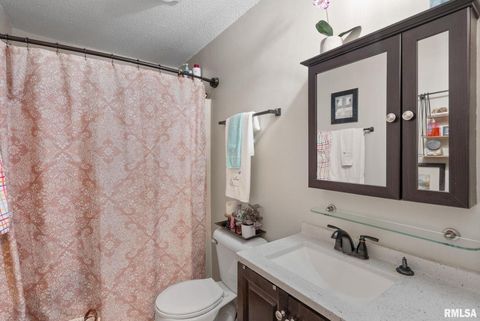 Tiny photo for 4661 HITCHING POST Court, Davenport, IA 52804 (MLS # QC4269907)