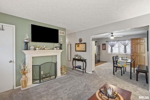 Tiny photo for 4661 HITCHING POST Court, Davenport, IA 52804 (MLS # QC4269907)