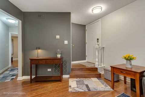Tiny photo for 1701 Lakecliffe Drive #D, Wheaton, IL 60189 (MLS # 12497944)