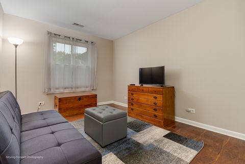 Tiny photo for 1701 Lakecliffe Drive #D, Wheaton, IL 60189 (MLS # 12497944)
