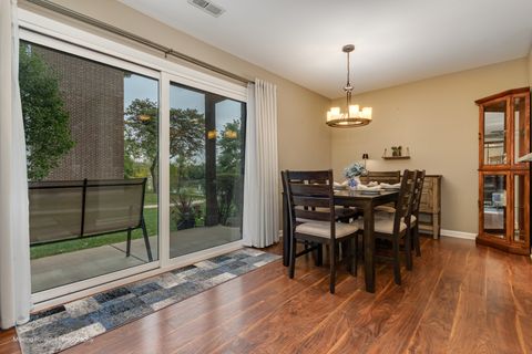 Tiny photo for 1701 Lakecliffe Drive #D, Wheaton, IL 60189 (MLS # 12497944)