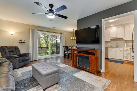 Tiny photo for 1701 Lakecliffe Drive #D, Wheaton, IL 60189 (MLS # 12497944)