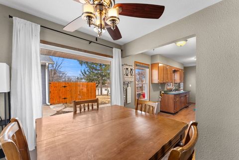 Tiny photo for 1135 5th Avenue N, Clinton, IA 52732 (MLS # 12583267)