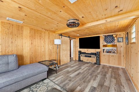 Tiny photo for 1135 5th Avenue N, Clinton, IA 52732 (MLS # 12583267)