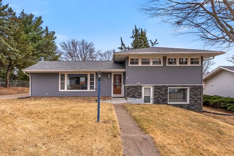 Photo of 1135 5th Avenue N, Clinton, IA 52732 (MLS # 12583267)