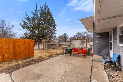 Tiny photo for 1135 5th Avenue N, Clinton, IA 52732 (MLS # 12583267)