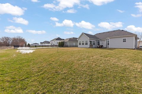 Tiny photo for 1121 Blackberry Shore Lane, Yorkville, IL 60560 (MLS # 12613255)