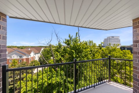 Tiny photo for 2201 S Grace Street #603, Lombard, IL 60148 (MLS # 12650448)