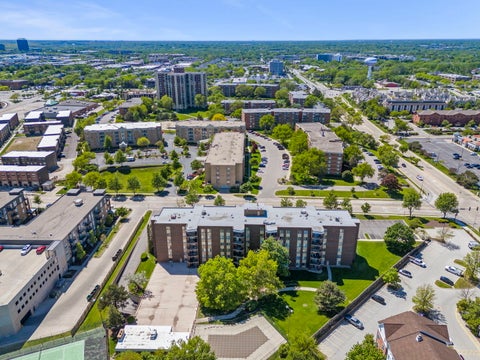 Tiny photo for 2201 S Grace Street #603, Lombard, IL 60148 (MLS # 12650448)