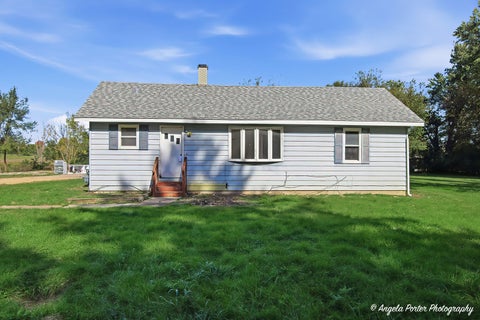 Photo of 3320 Bull Valley Road, McHenry, IL 60050 (MLS # 12785995)